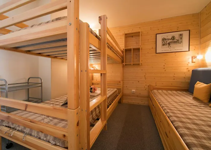 Grand Roc - Ancolies 213 - Happy * Chamonix